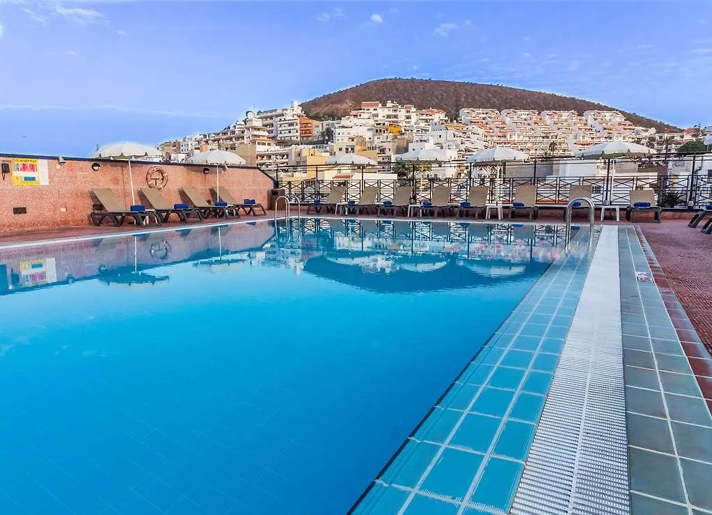 Hotel Reveron Plaza 로스크리스티아노스
